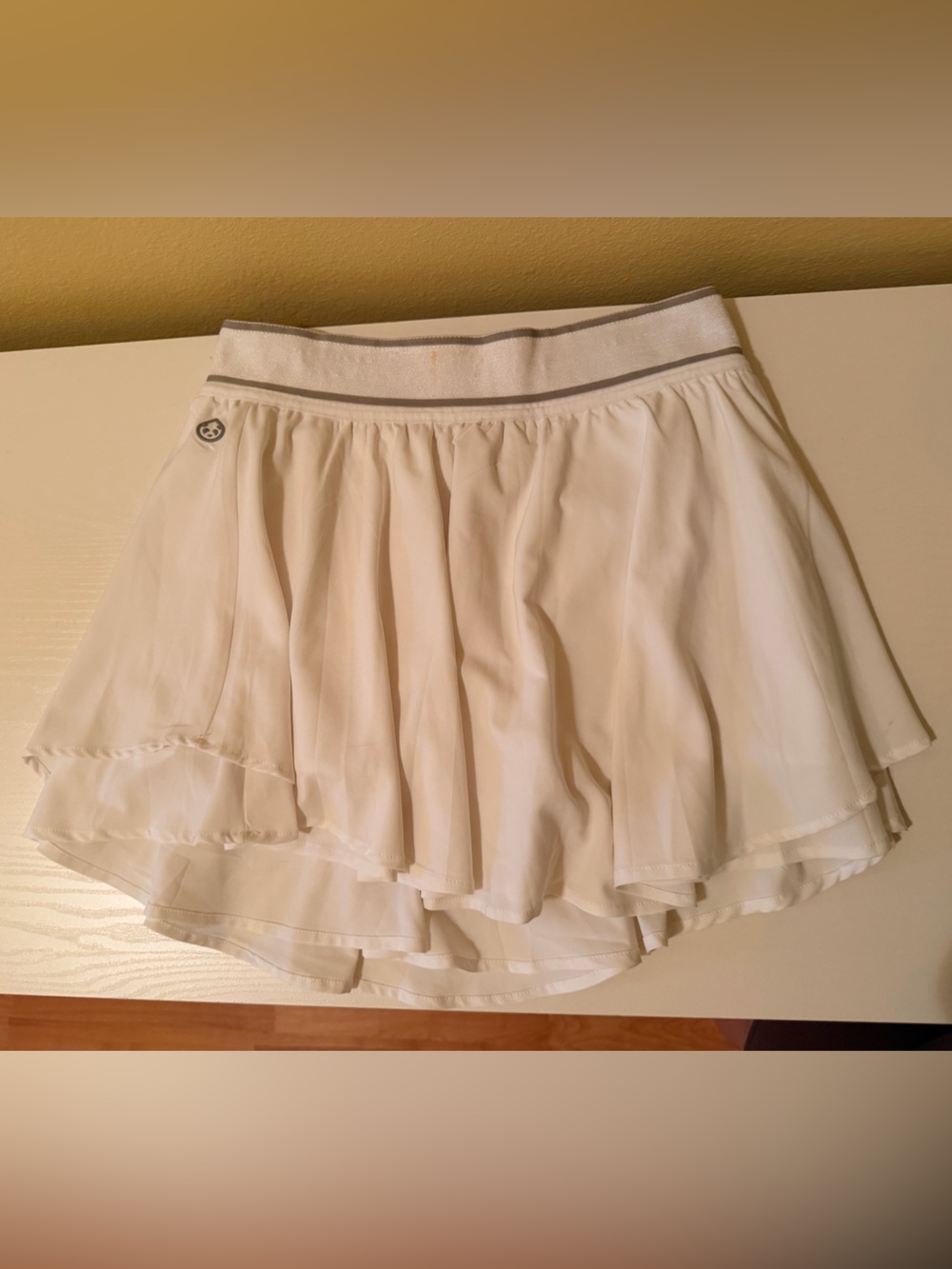Women’s White Pleated Skirt- Has a small stain on the waist band